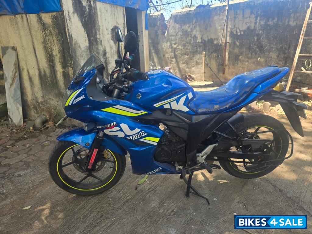 Suzuki Gixxer SF