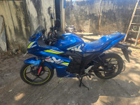 Suzuki Gixxer SF