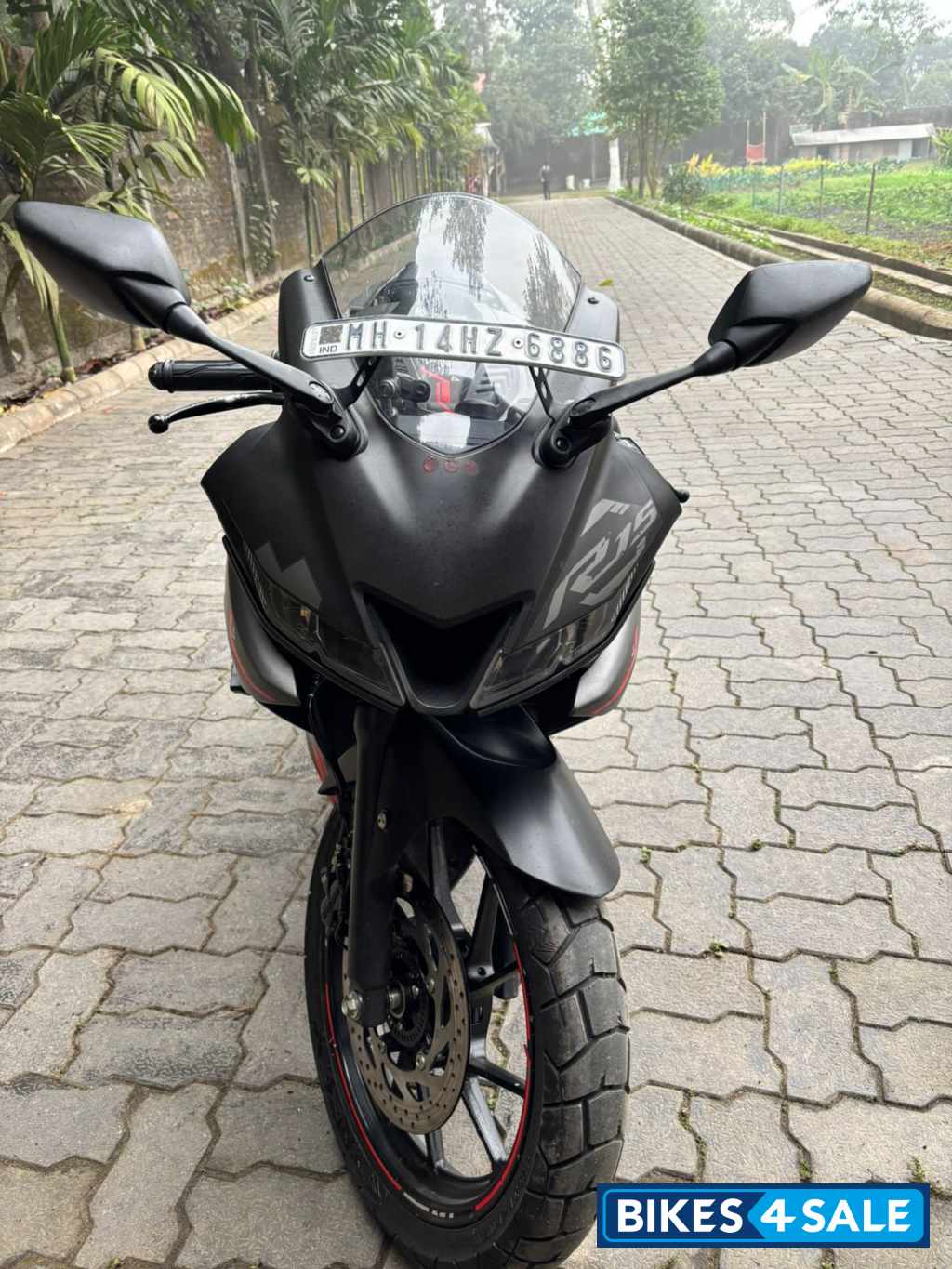 Thunder Grey Yamaha YZF R15 V3 BS6