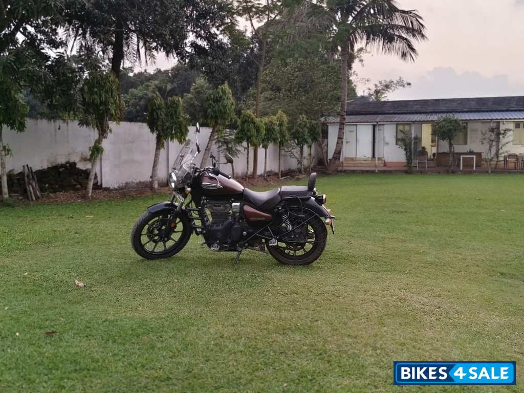 Supernova Brown Royal Enfield Meteor 350 Supernova