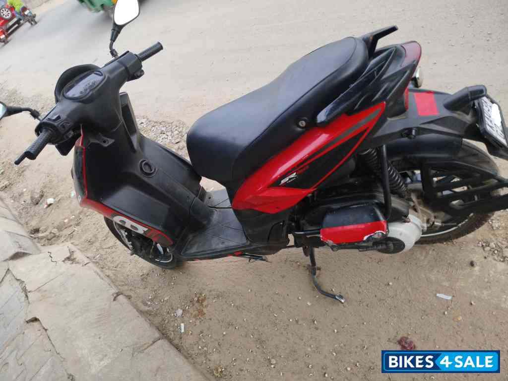 Aprilia SR 160 Std ABS