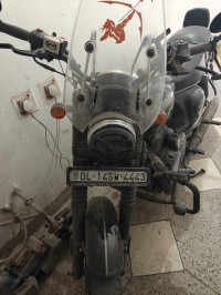 Yezdi Roadster Dark 2024 Model