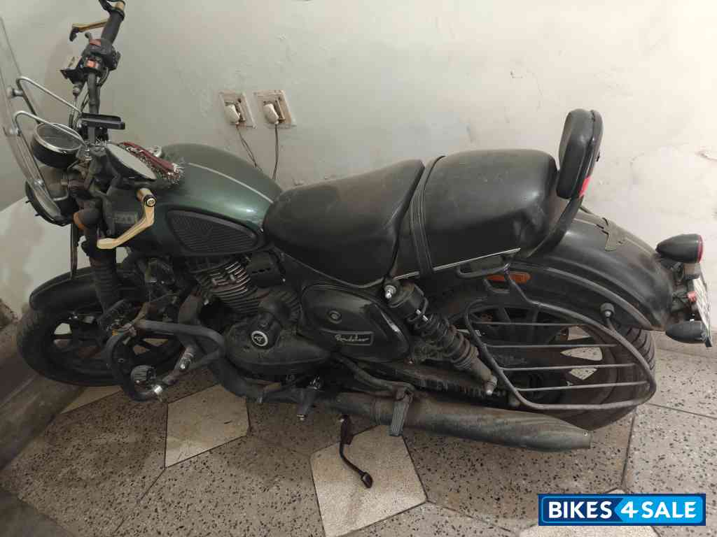 Hunter Green Yezdi Roadster Dark