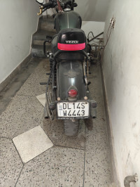 Hunter Green Yezdi Roadster Dark