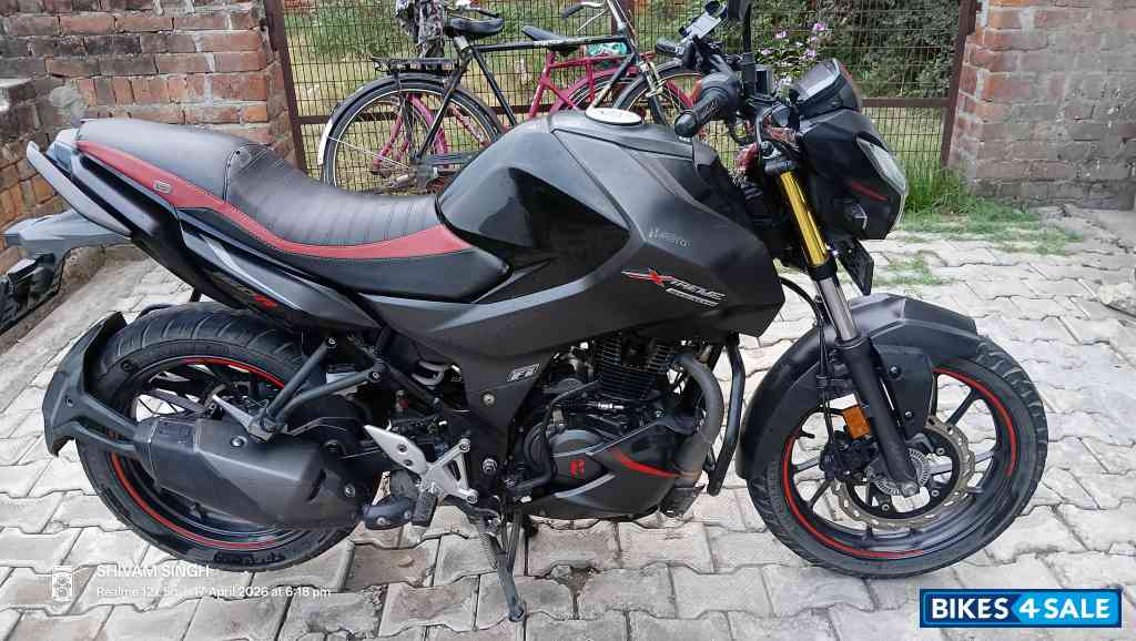 Black Hero Xtreme 160R Stealth Edition Black Hero Xtreme 160R Stealth Edition