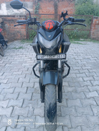 Black Hero Xtreme 160R Stealth Edition