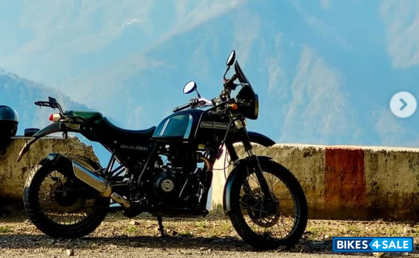 Granite Black Royal Enfield Himalayan BS VI Granite Black Royal Enfield Himalayan BS VI
