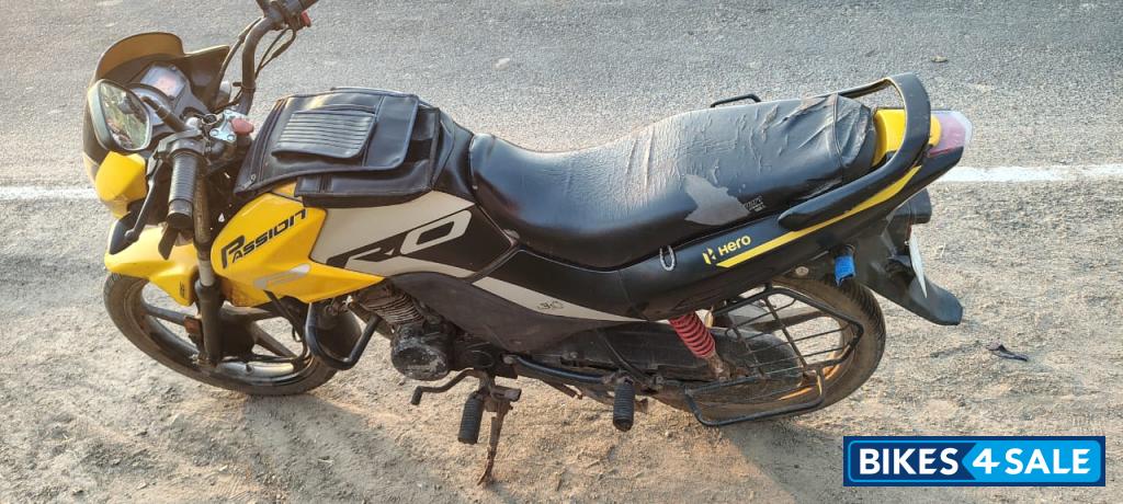 Yellow Hero Passion Pro BS6