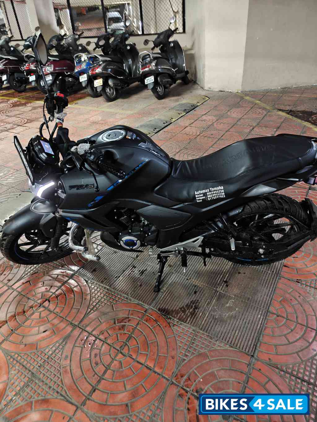 Matte Black Yamaha FZ-S FI Hybrid