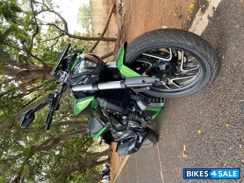 Bajaj 2021 Dominar 400