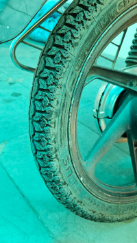 Black Honda Shine 125