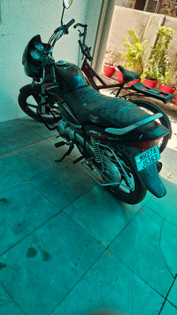 Black Honda Shine 125
