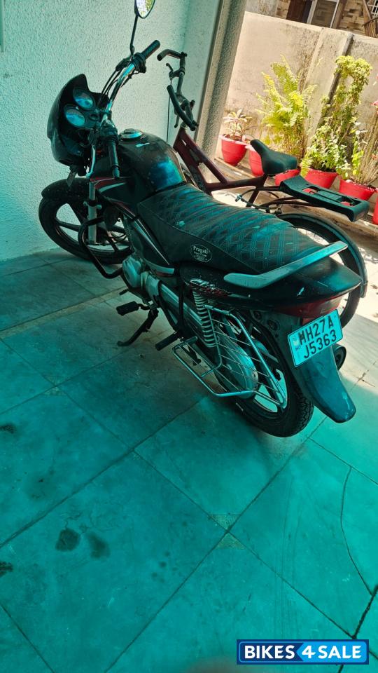 Black Honda Shine 125