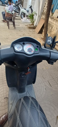 Grey Aprilia SR 150 Race