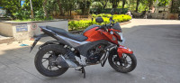 Orange Honda CB Hornet 160R