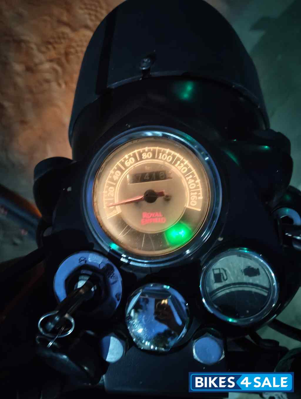 Royal Enfield Classic Stealth Black