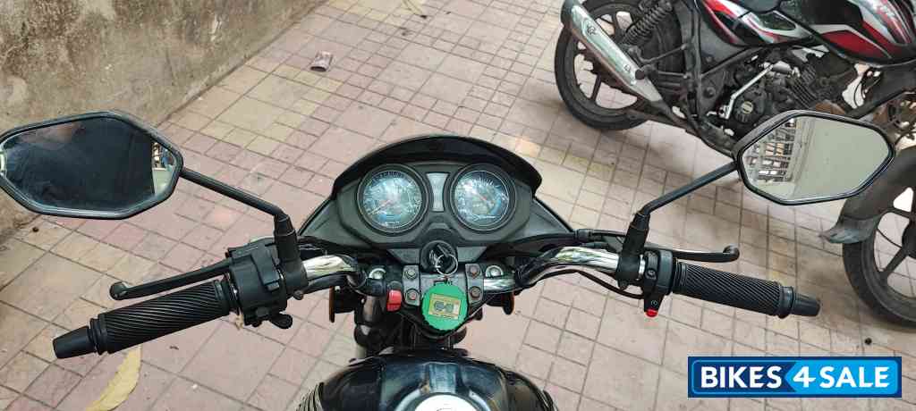 Pearl Igneous Black Honda CB Shine