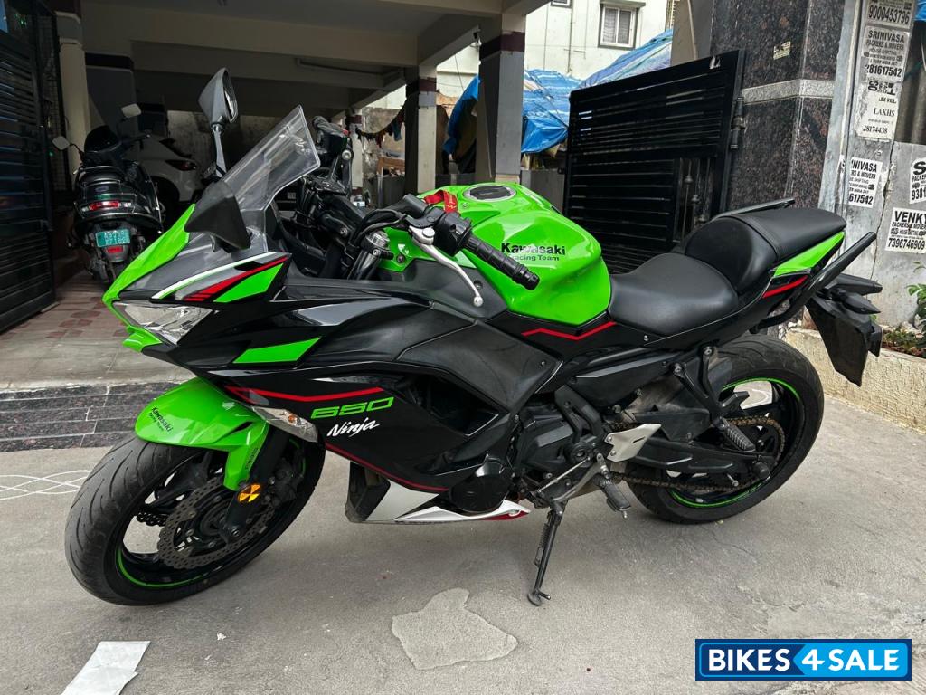Green Kawasaki Ninja 650 BS6 2021