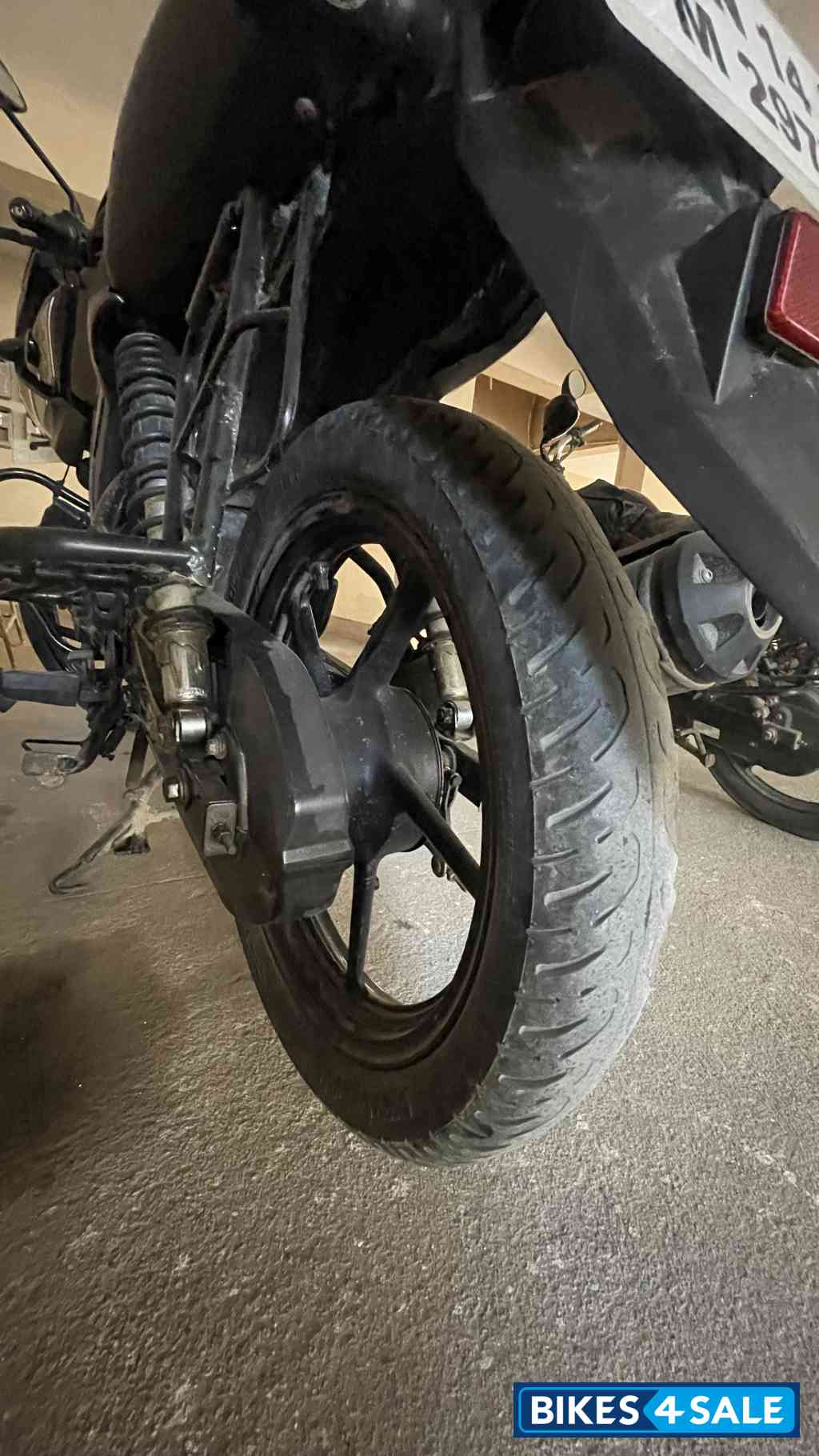 Black Yamaha SZ-RR V2