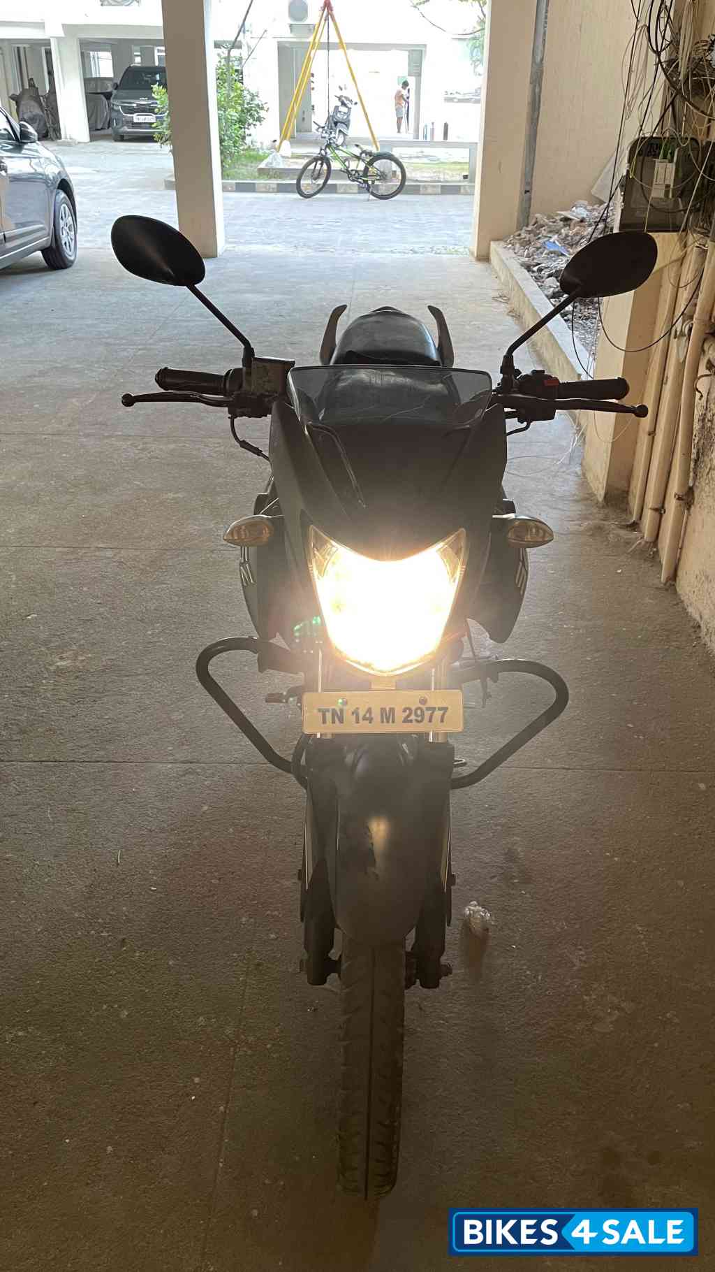 Black Yamaha SZ-RR V2