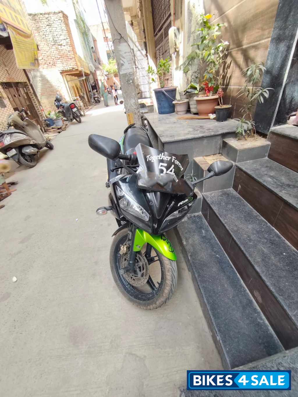 Green & Black Yamaha YZF R15 S