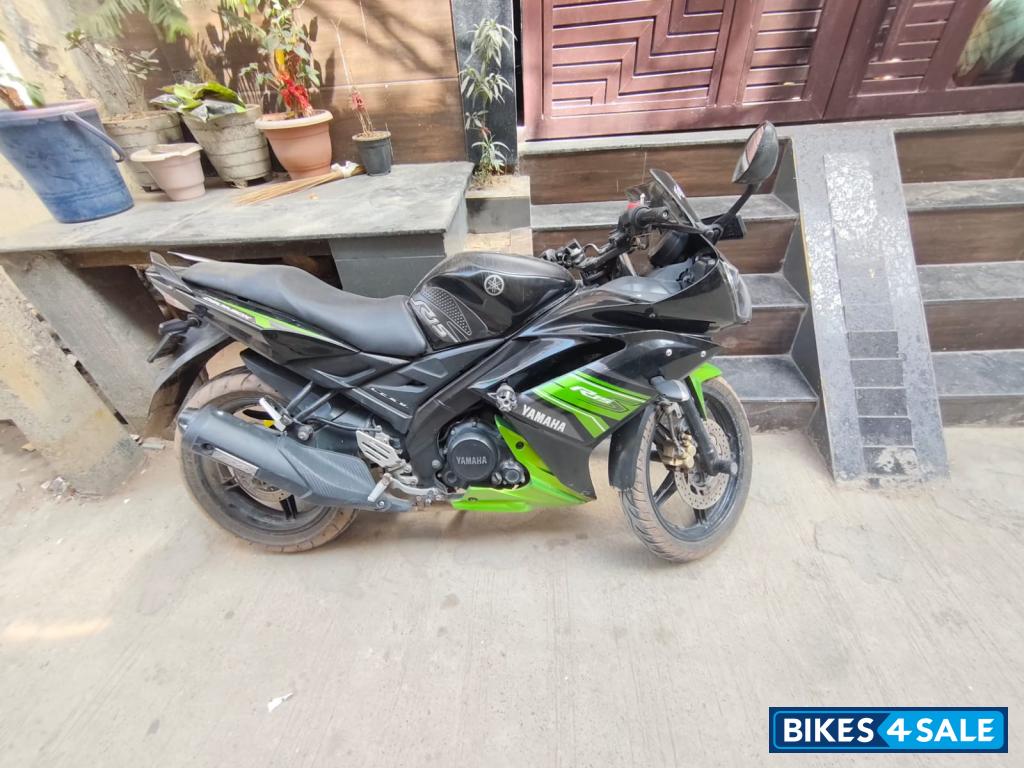 Green & Black Yamaha YZF R15 S
