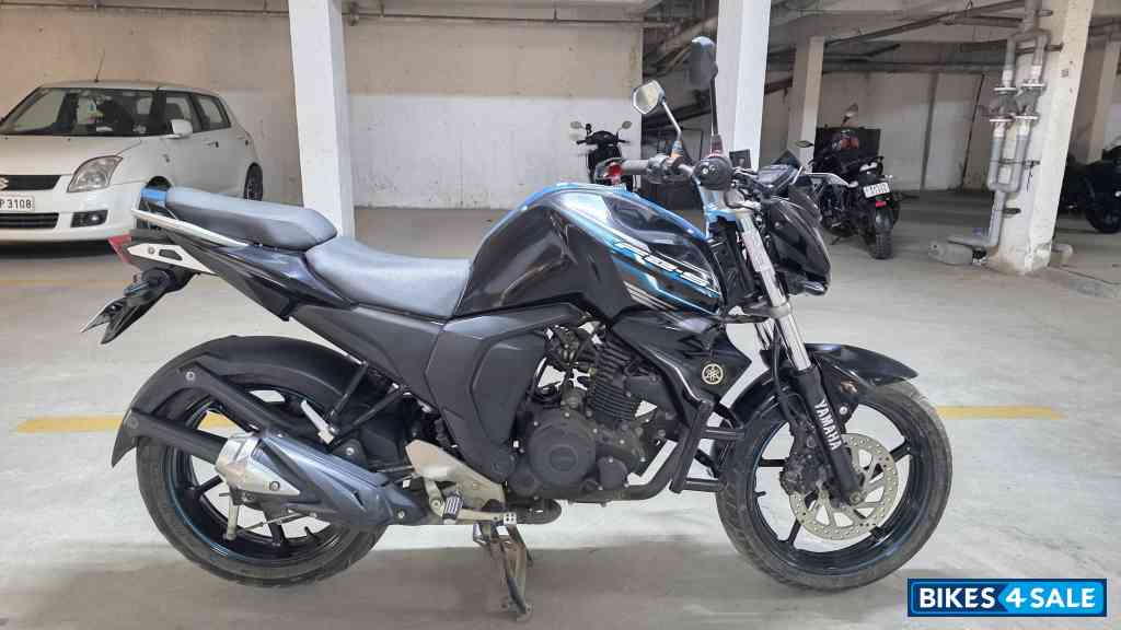 Yamaha FZ-S FI V2