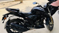 TVS Apache RTR 200 4V
