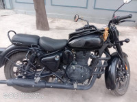 Royal Enfield Classic Stealth Black 2024 Model