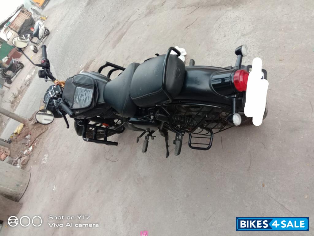 Royal Enfield Classic Stealth Black