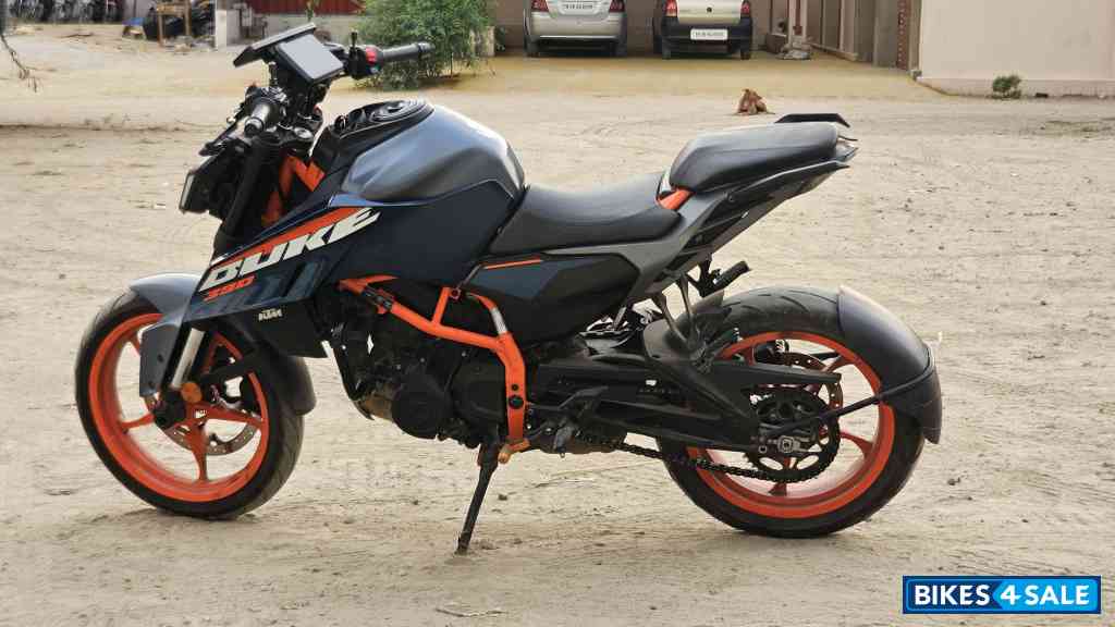 KTM Duke 390 BS6