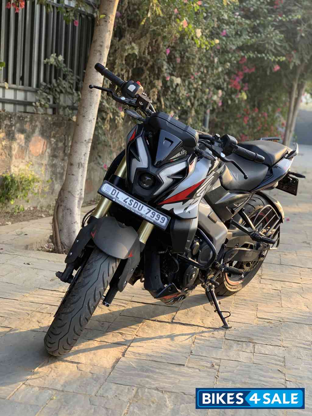 Black Bajaj Pulsar NS400Z Black Bajaj Pulsar NS400Z
