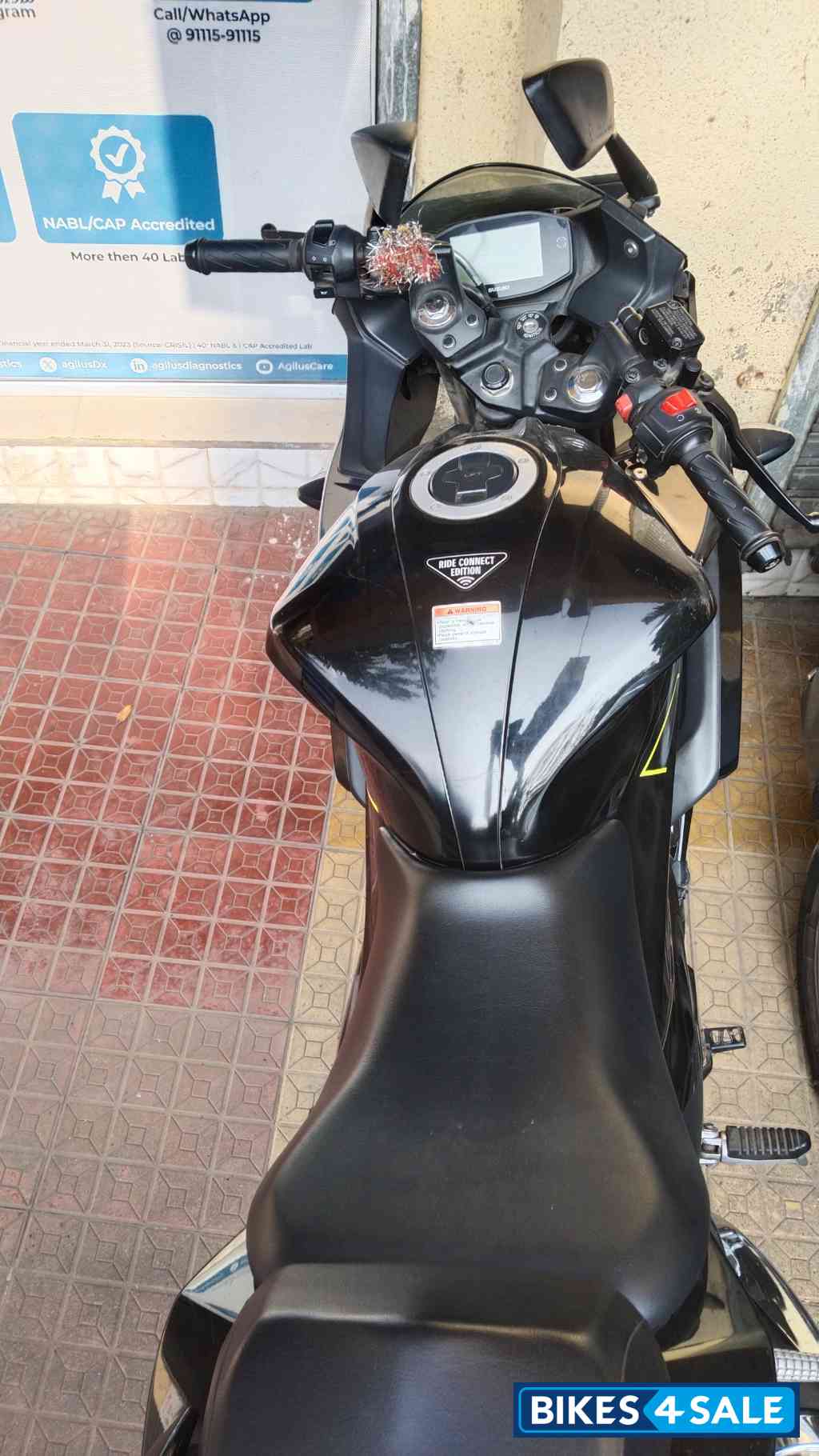 Black Neon Suzuki Gixxer SF