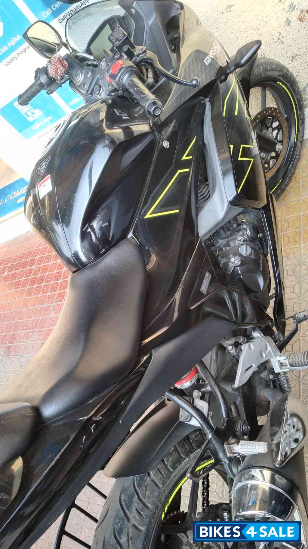 Black Neon Suzuki Gixxer SF