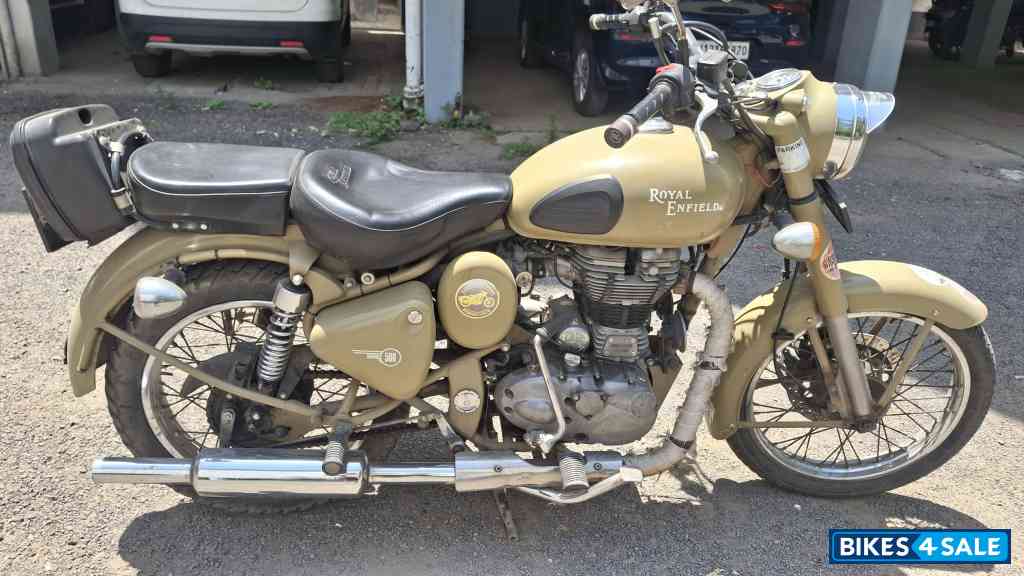 Royal Enfield Classic Desert Storm