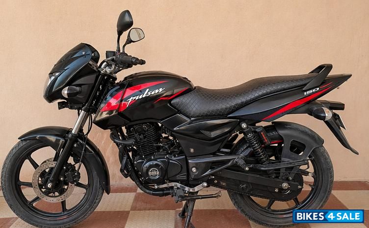 Red And Black Bajaj Pulsar 150 DTSi