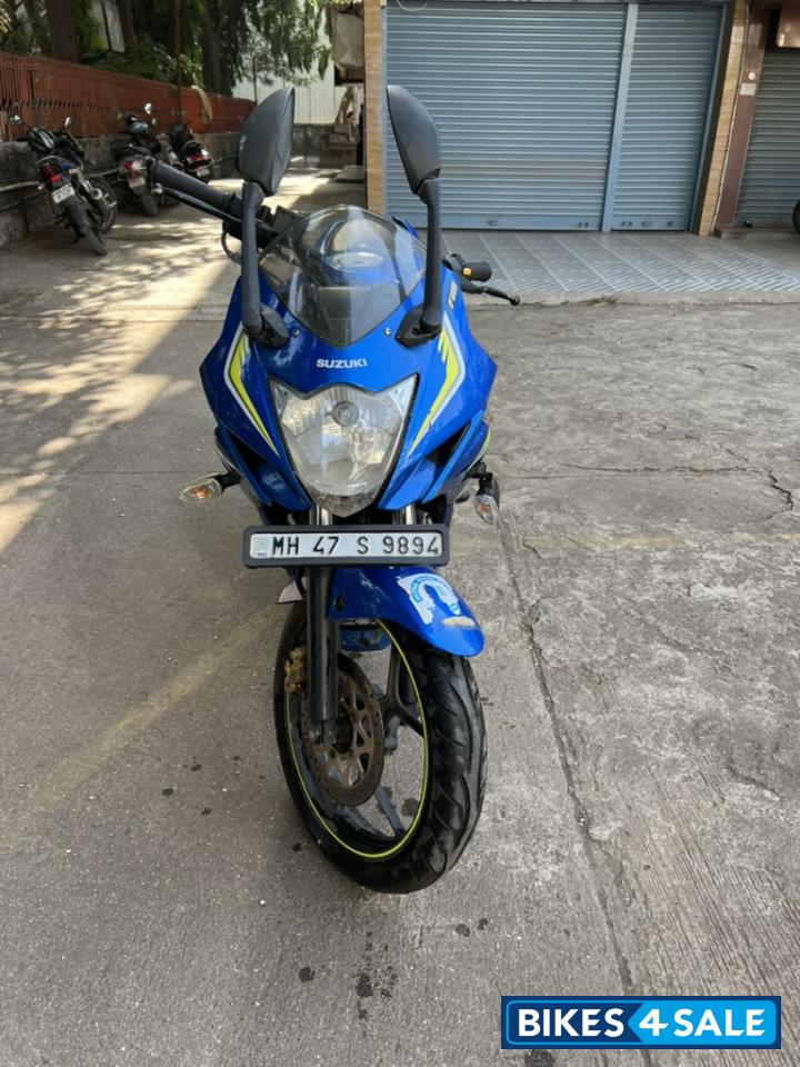 Blue Suzuki Gixxer SF Fi