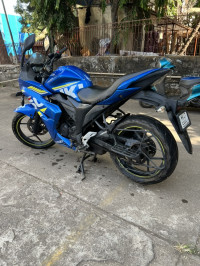 Blue Suzuki Gixxer SF Fi