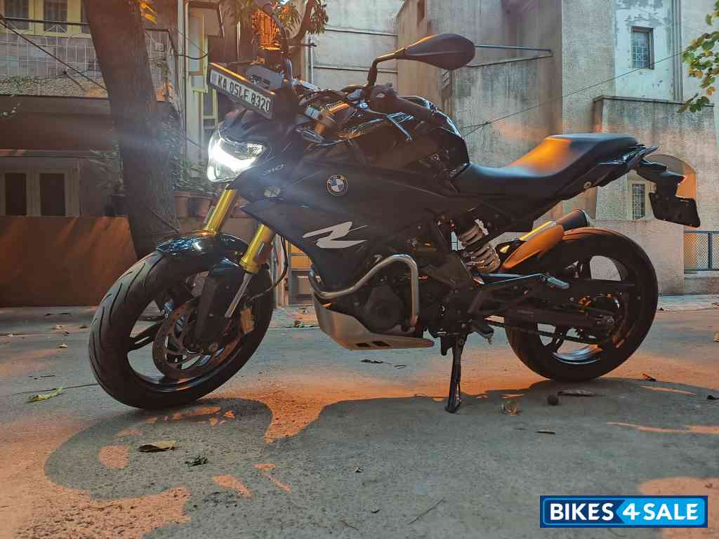 BMW G 310 R