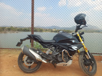 BMW G 310 R