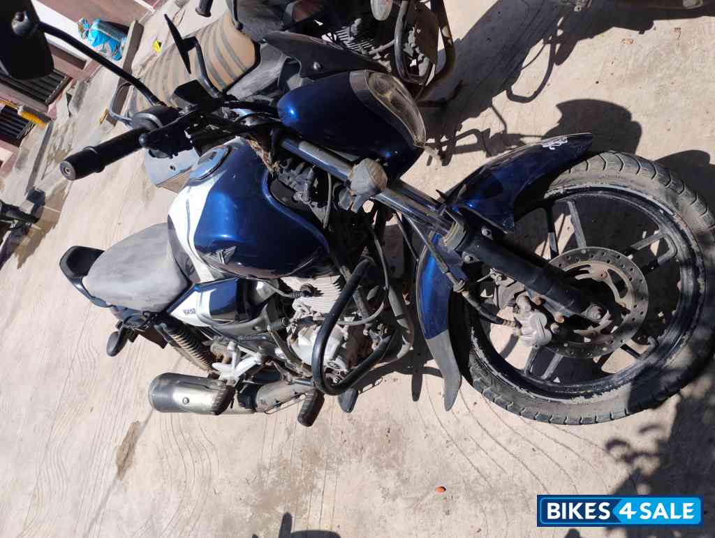 Blue Bajaj V15