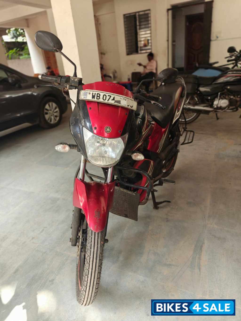 Red Black Yamaha SS125