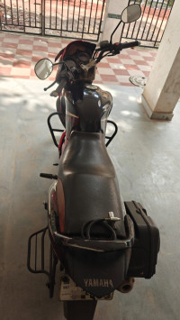 Red Black Yamaha SS125