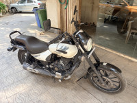 Bajaj Avenger Street 220