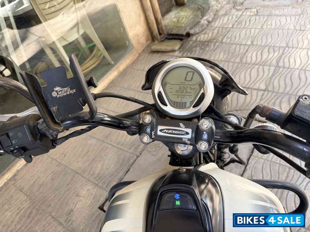 Bajaj Avenger Street 220