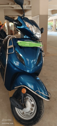 Blue Honda Activa