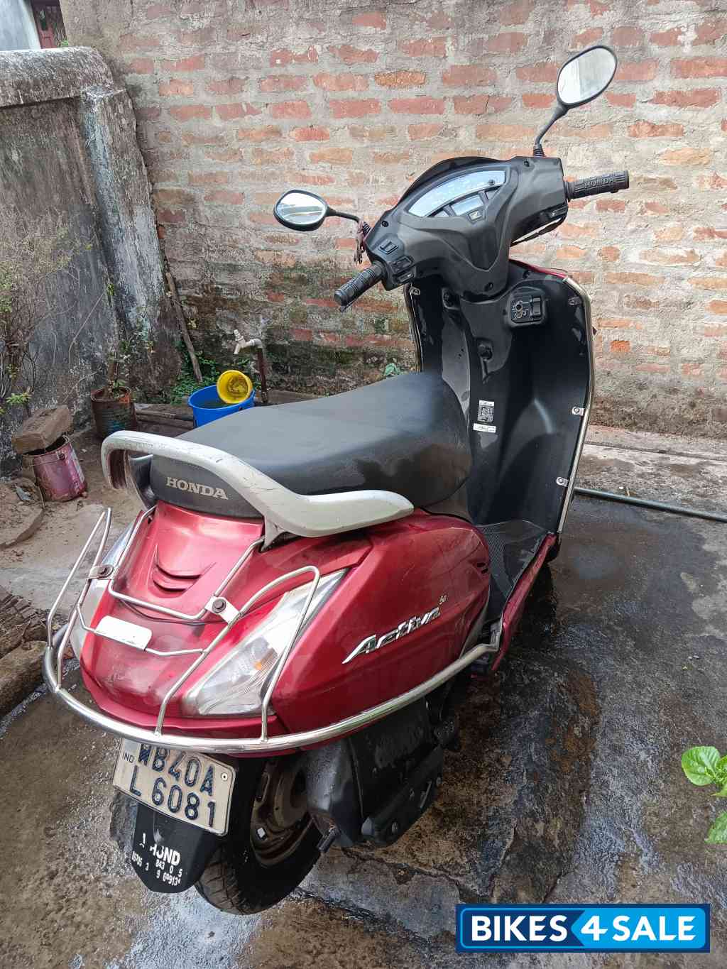 Cherry Red Honda Activa 5G