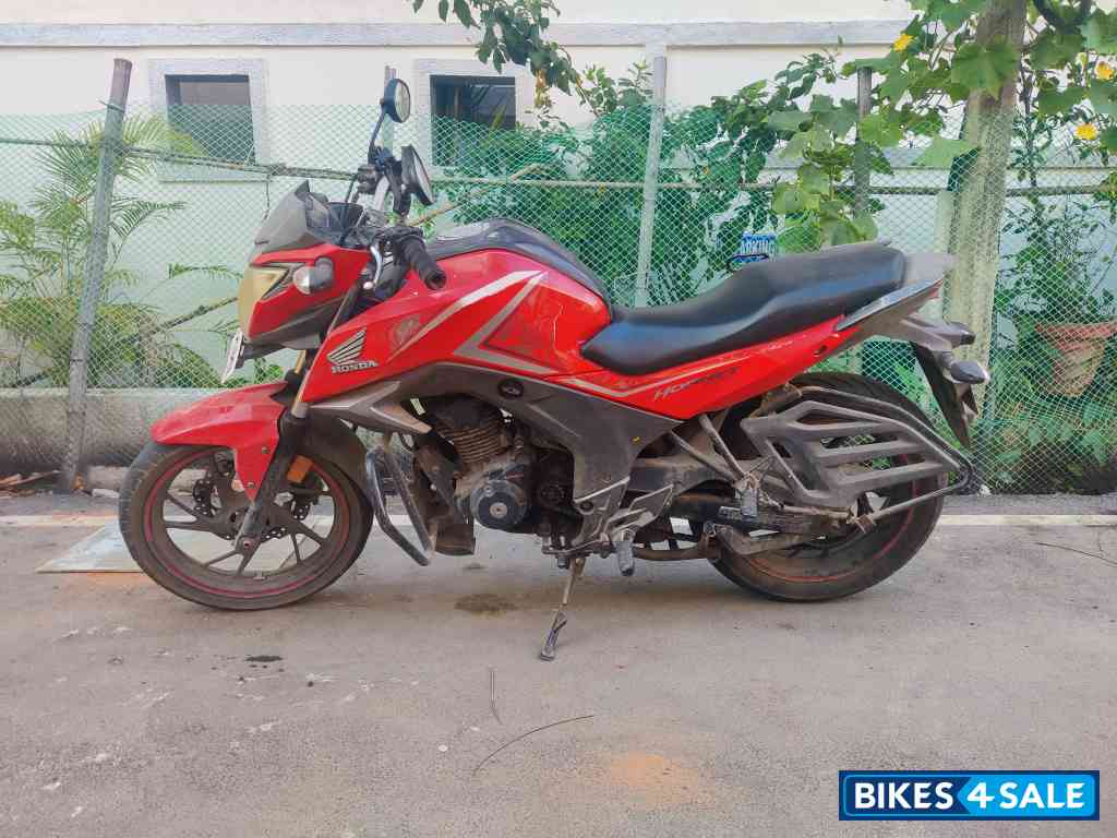 Honda CB Hornet 160R