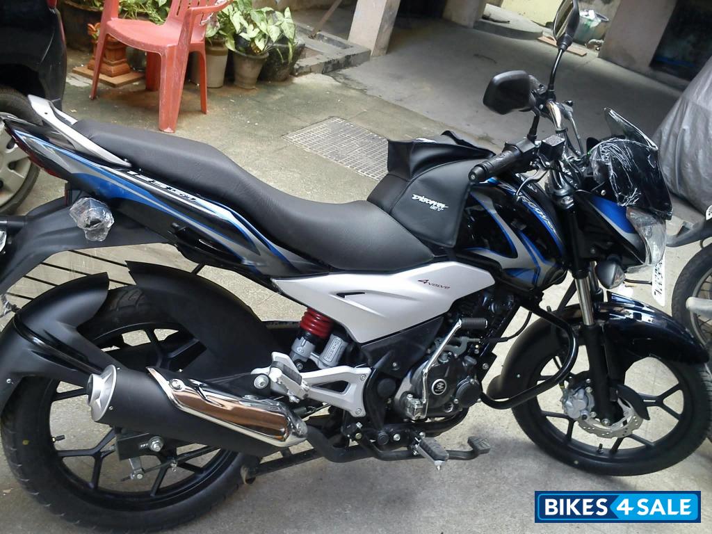 Bajaj Discover 125 ST