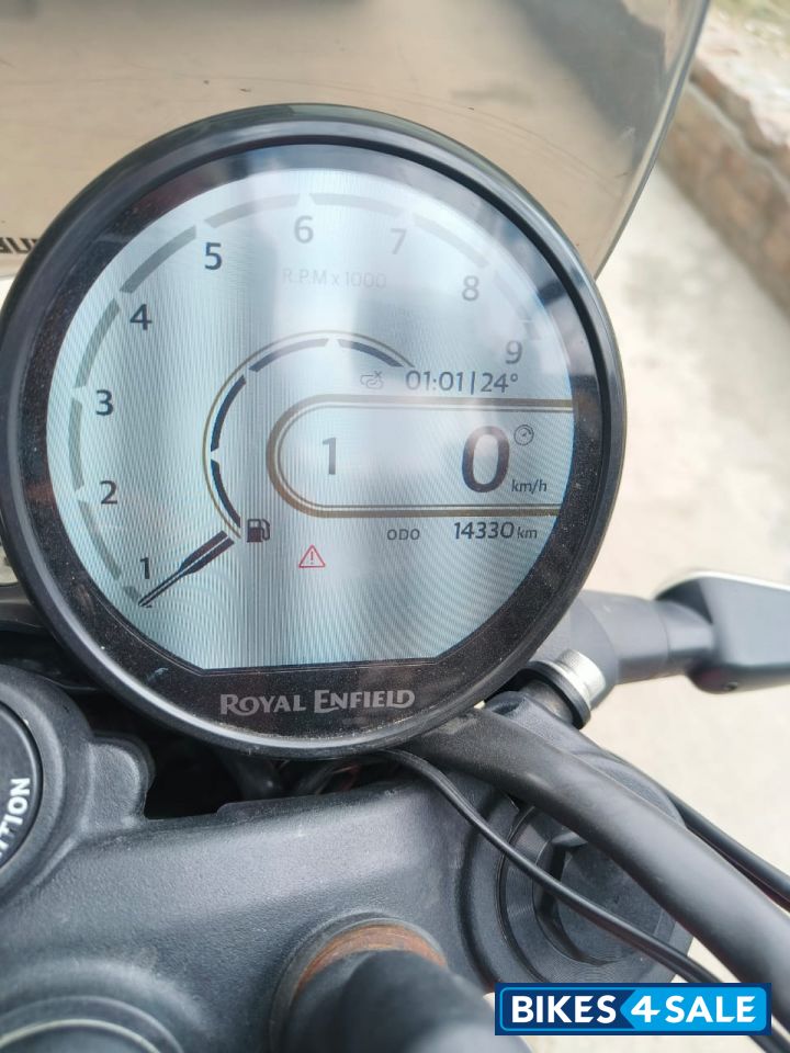 Gold Royal Enfield Guerrilla 450